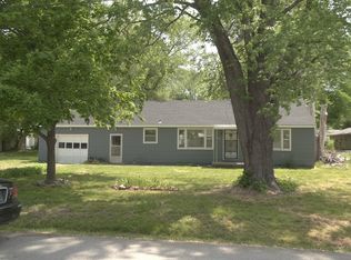 1123 S Turner Ave, Independence, MO 64056