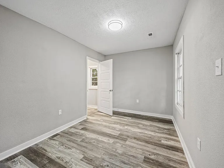 1601 Camden Rd — Photo 24