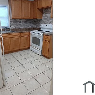 2nd image of 18 E Bringhurst St Floor 2