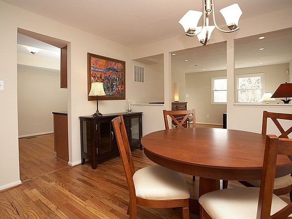 3rd image of 7106 Captains Cove Ct