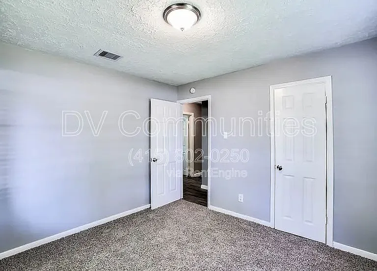 810 Charles Rd — Photo 15