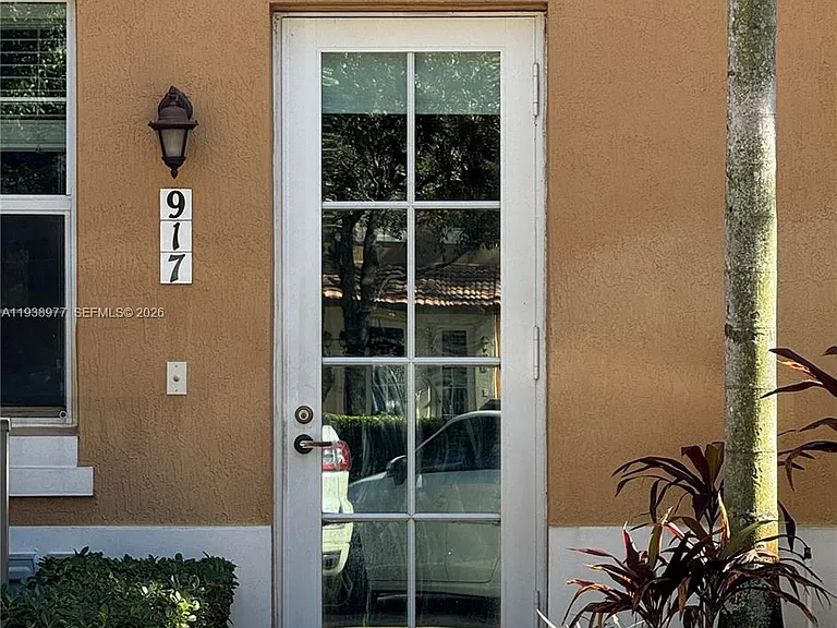 917 SW 147th Ave #2006 — Photo 2