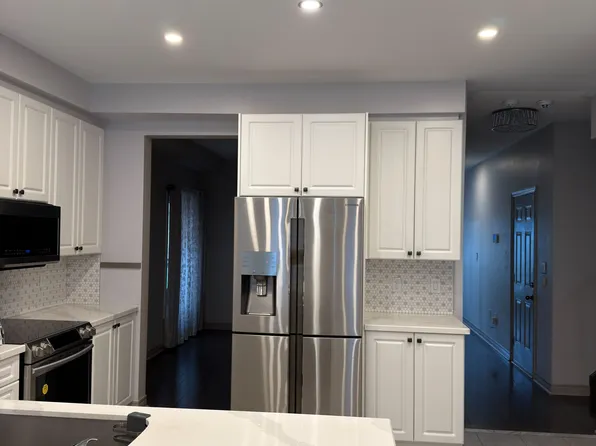83 Cookview Dr, Brampton, ON L6R 3V1