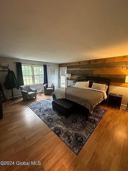 3rd image of 376 Spier Falls Road