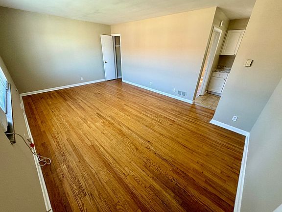 3rd image of 1234 King Ave APT G