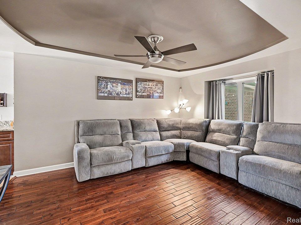 40540 Emerald Ln E, photo 12