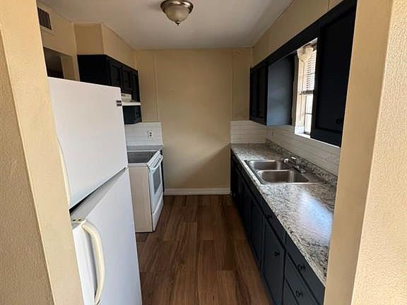 3rd image of 1505 W Nolana Ave APT D