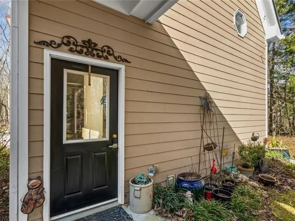 4640 Chestatee Pointe Rd, Gainesville, GA 30506