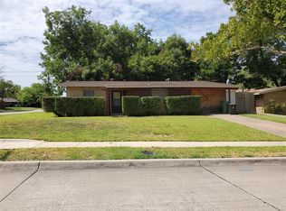 2010 Skylark Dr, Arlington, TX 76010