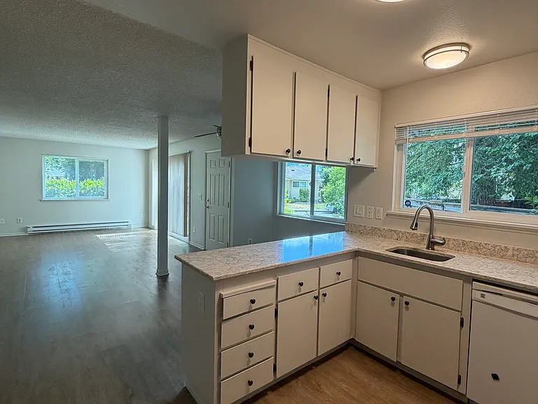 87 Randall Ln — Photo 6
