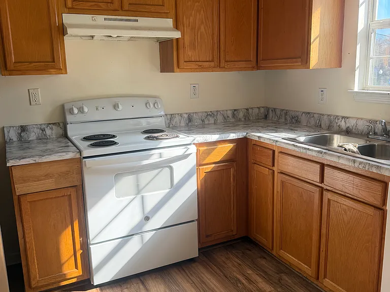 605 Old Town Rd #A — Photo 28