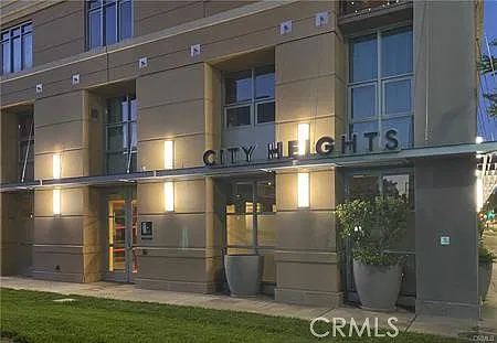 2 bed, 1103 sqft, $3,600 — Photo 4