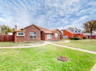 908 Wentwood Dr, Desoto, TX 75115