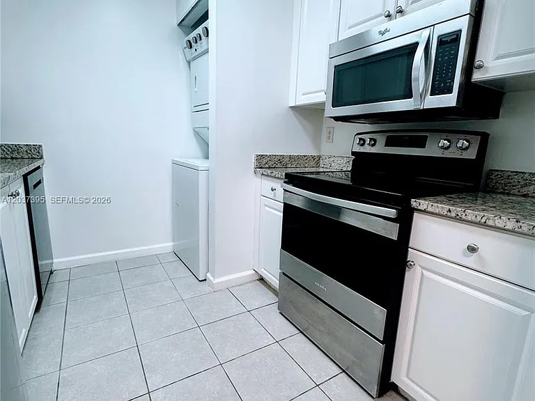 1341 SE 3rd Ave #112 — Photo 5