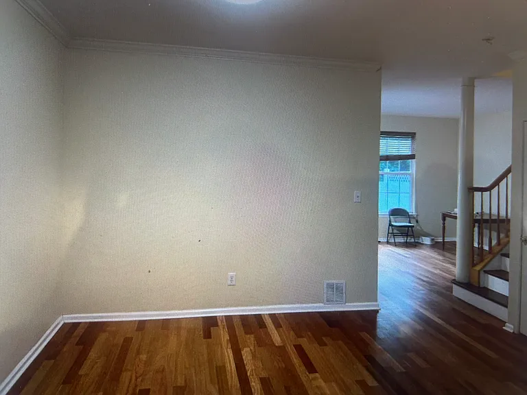 40 York Rd — Photo 13