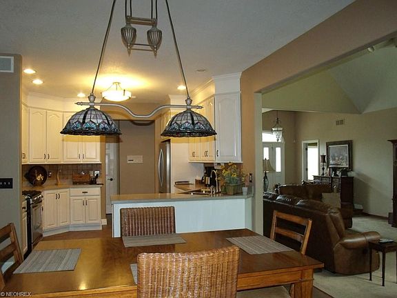 4th image of 240 Pawnee Ct