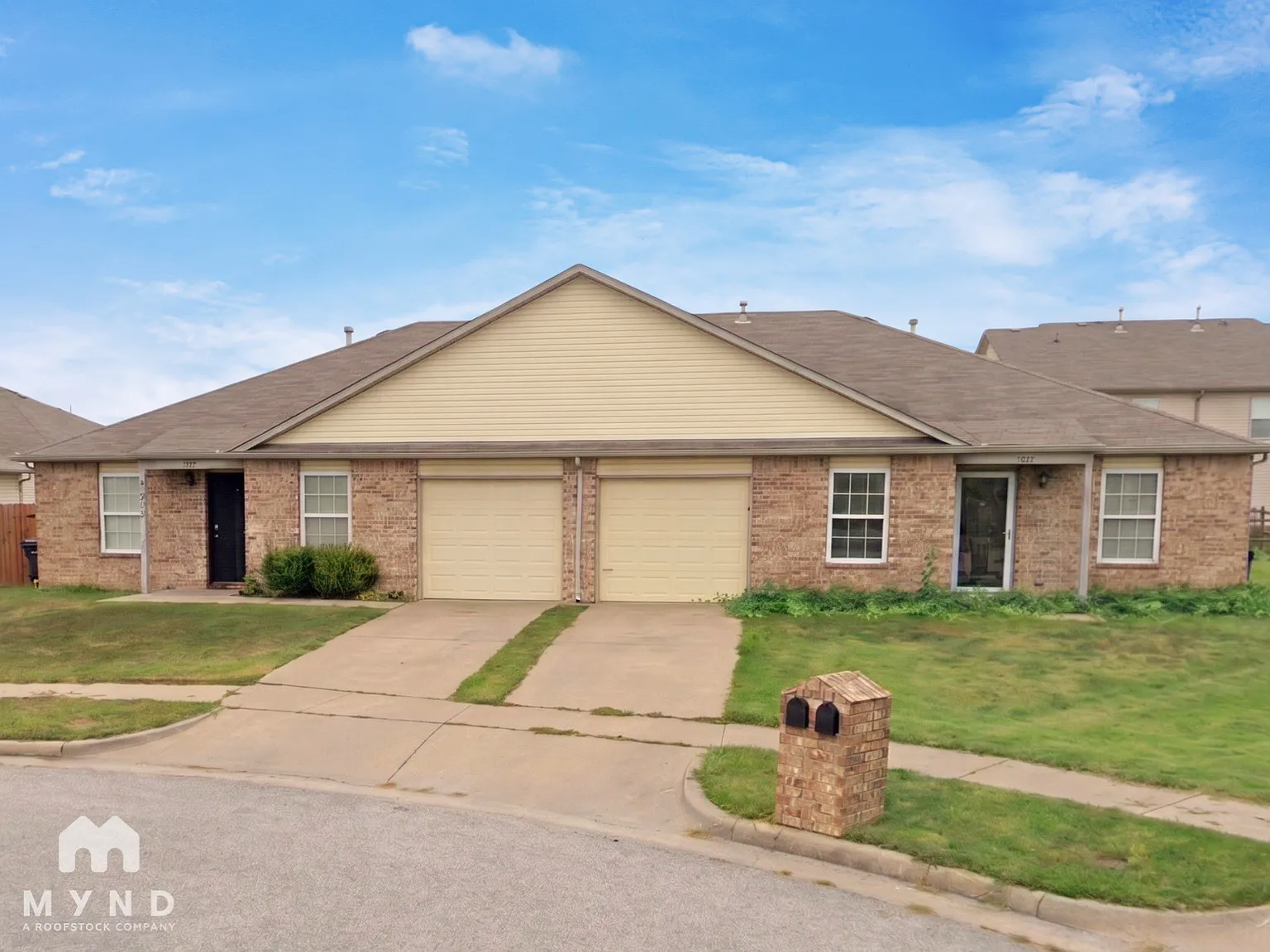 3 bed, 2.0 bath, 1166 sqft, $1,435 — Photo 1