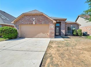 2120 Deniro Dr, Fort Worth, TX 76134