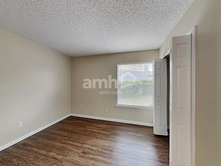 3353 Chapel Ct — Photo 16