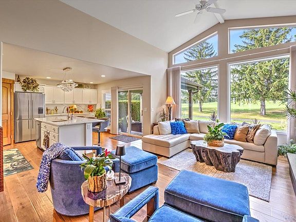 4th image of 24025 E Alki Ln
