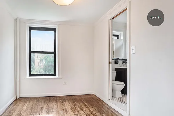 Rented by Triplemint | media 11