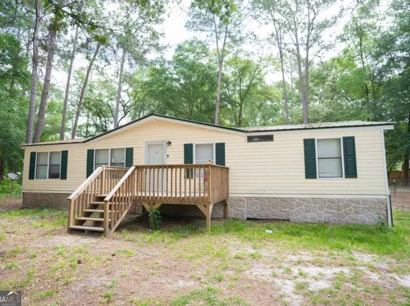 5012 Wisteria Rd, Blackshear, GA 31516