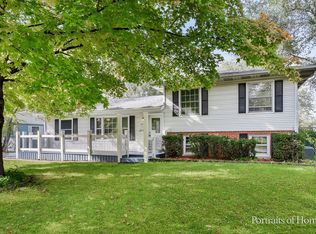 30W180 Bruce Ln, Naperville, IL 60563