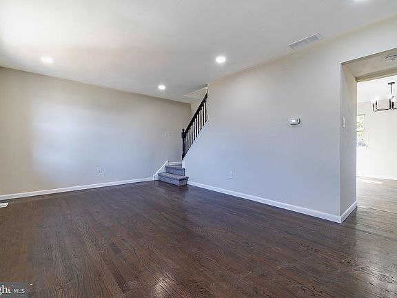 2nd image of 118 Fellowship Ln