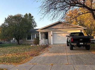 512 N Hampton Dr, Durand, MI 48429