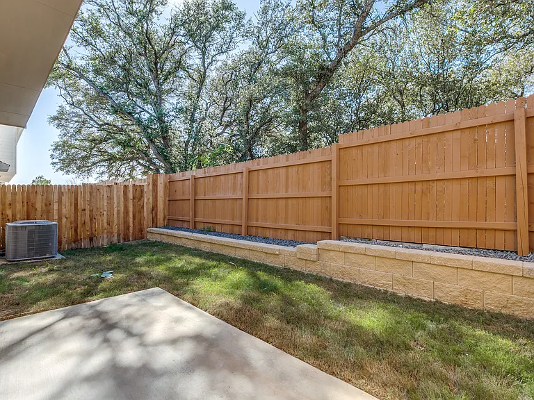14839 Vance Jackson Rd #304 — Photo 4