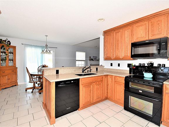 4th image of 6709 Crossington Dr