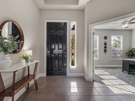 3rd image of 955 Vista Serena