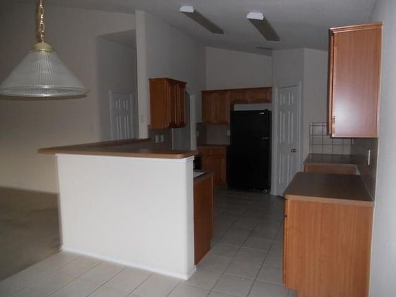 5th image of 1308 Mobile Ln