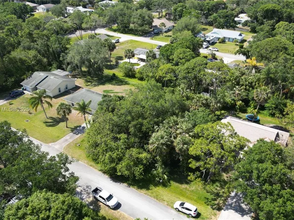 8000 Citrus Park Blvd, Fort Pierce, FL 34951