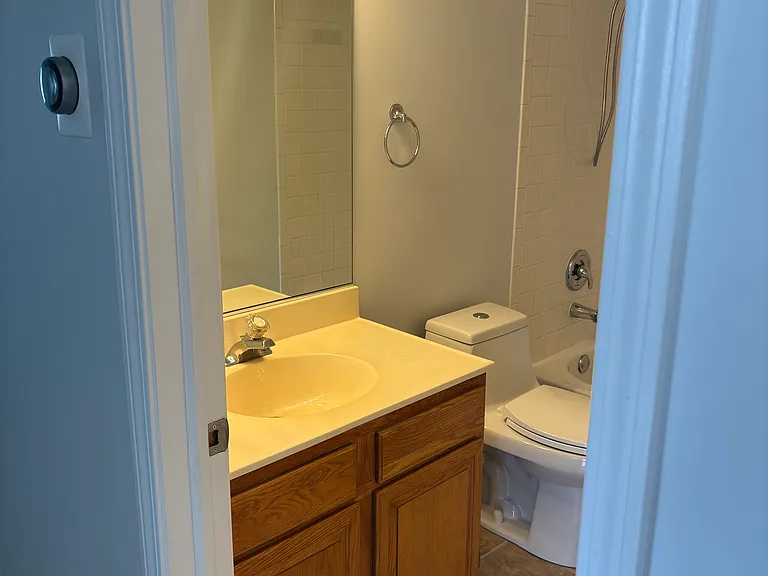 227 Brett Cir #D — Photo 8