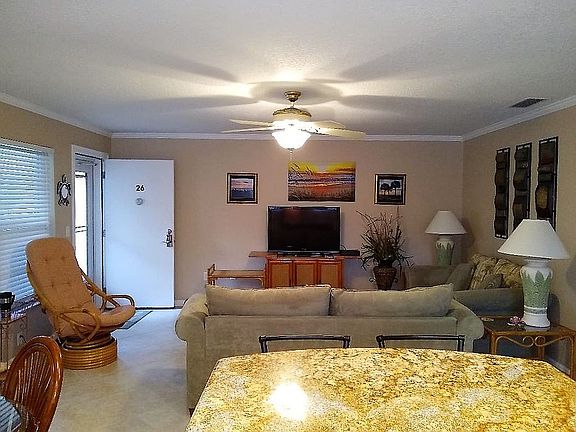 4th image of 5400 Highway A1a
