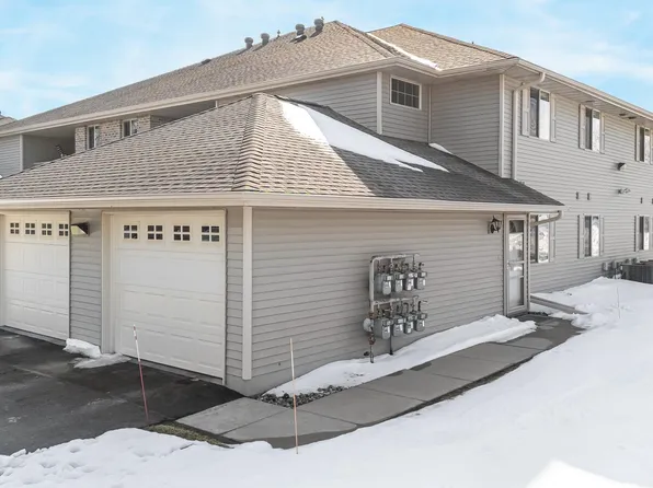 4735 N Newcastle Ln Unit D, Appleton, WI 54913