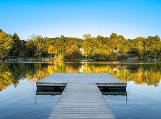 10 N Lake Rd, Armonk, NY 10504