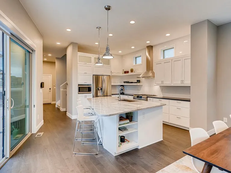 9761 Taylor River Cir — Photo 6