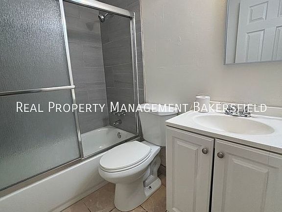 5th image of 719 2nd St APT B