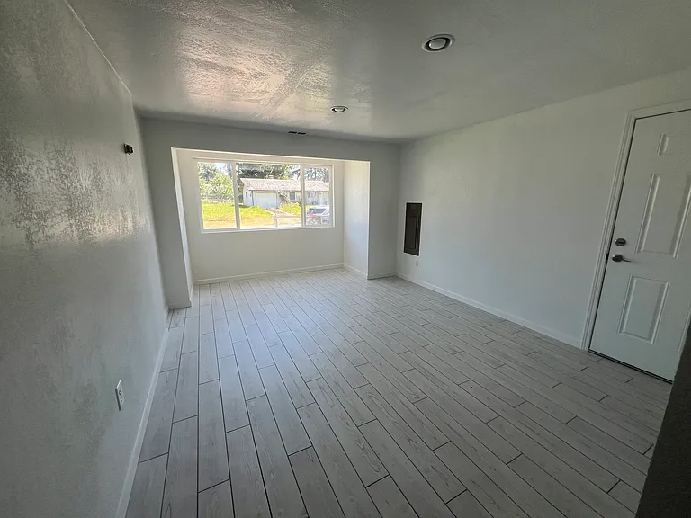 16904 17th Avenue Ct E — Photo 10