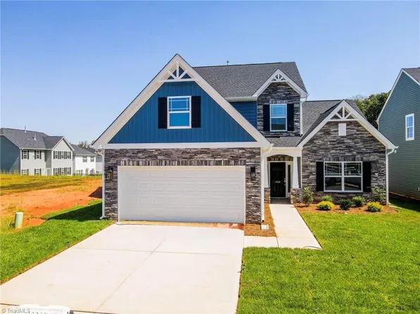 1749 Black Horse Rd #42, Kernersville, NC 27284