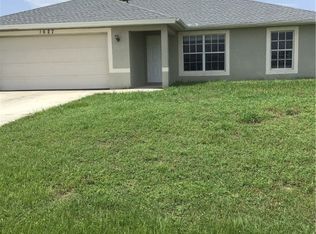 1627 NE 17th St, Cape Coral, FL 33909