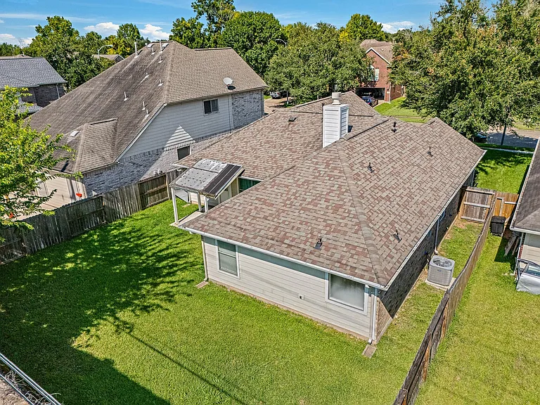 12918 Stratford Mill Ln — Photo 38