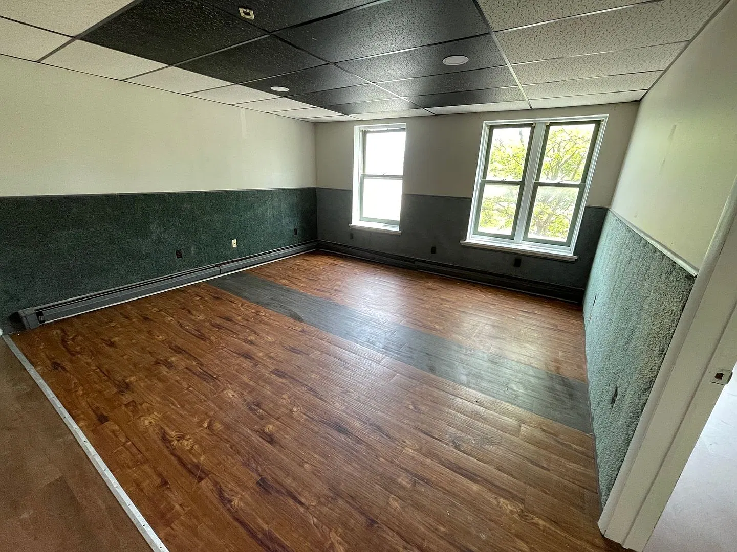 83 E Main St — Photo 2