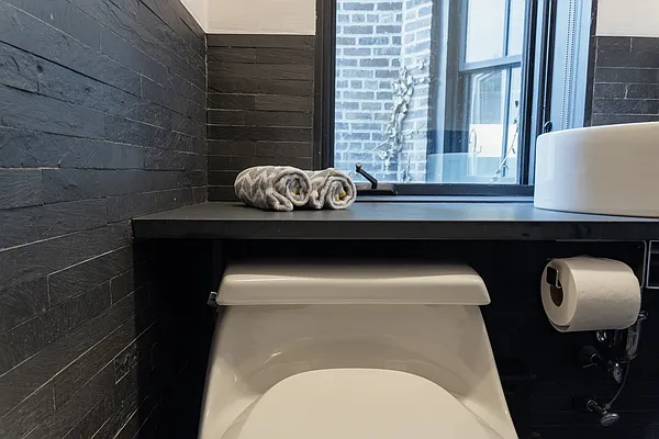 Rented by Finest Furnished LLC | media 84