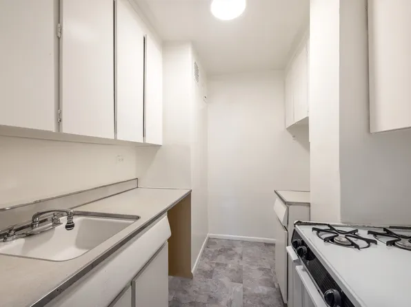 240 East 76th Street 8N image 3 of 7