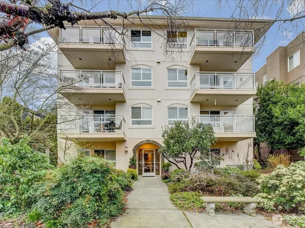 1527 California Avenue SW #301, Seattle, WA 98116