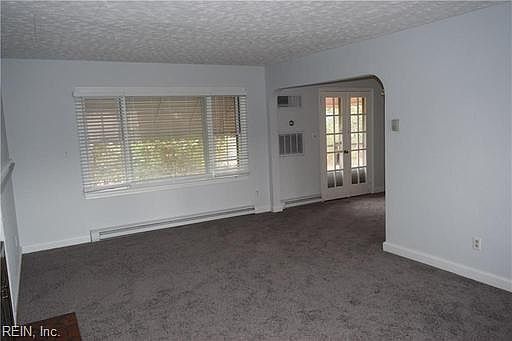 4th image of 1810 Chesapeake Dr