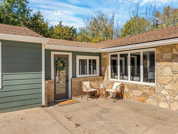 5th image of 13525 SW 101st St